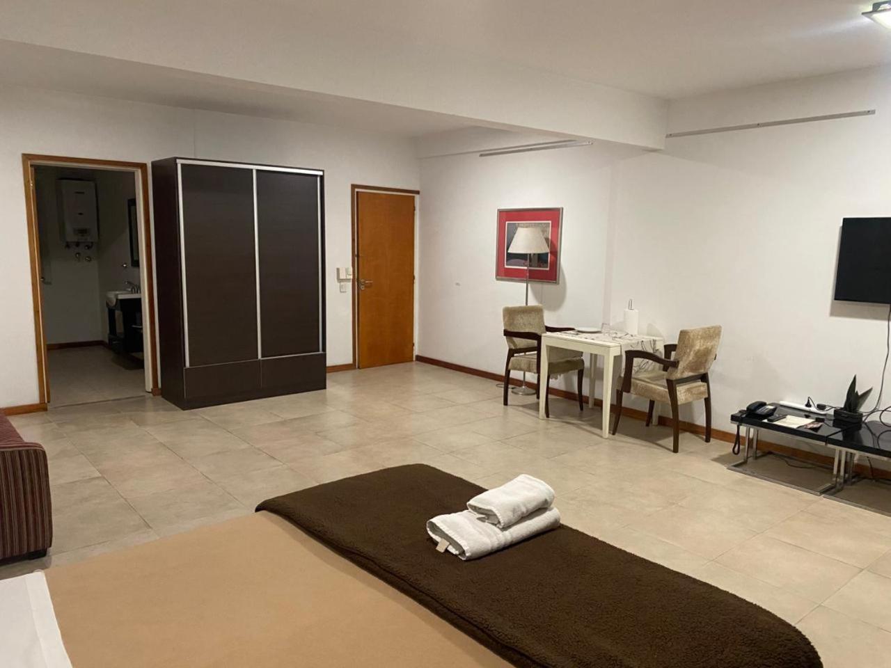 De Los Arroyos Apart Hotel Сан-Николас-де-лос-Арройос Экстерьер фото
