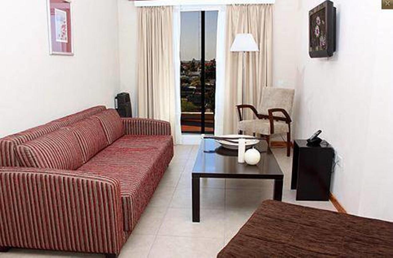 De Los Arroyos Apart Hotel Сан-Николас-де-лос-Арройос Экстерьер фото
