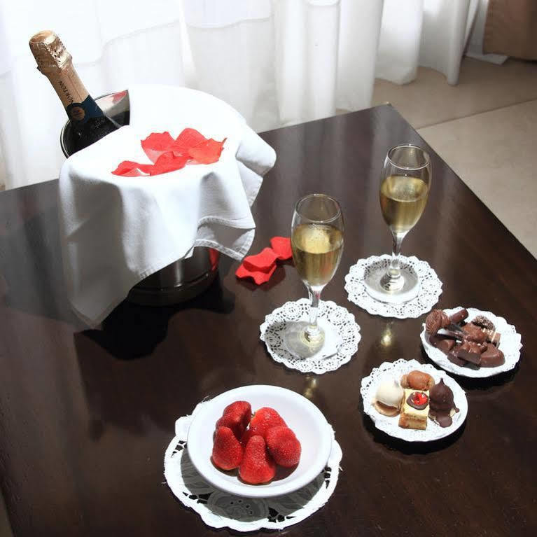 De Los Arroyos Apart Hotel Сан-Николас-де-лос-Арройос Экстерьер фото